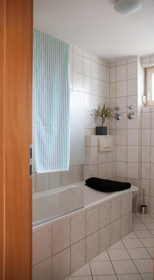 Gemütliche Wohnung mit sonniger Terrasse Bietigheim-Bissingen Exterior foto